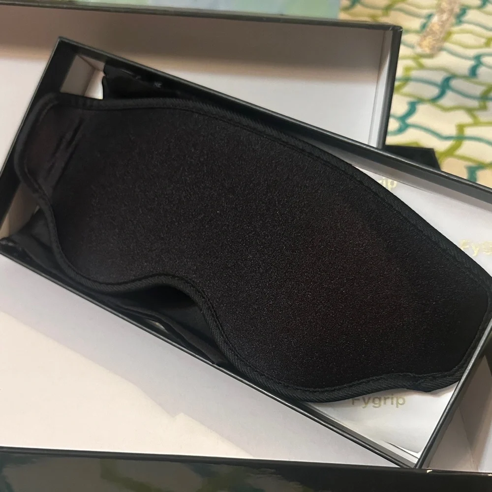 Black Sleep Mask — Ultra Comfort Light Block-Out
